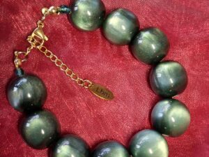 ✨ Bracelet perles résine scintillantes – Vert profond